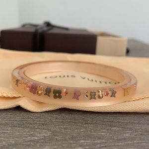 NWOT Louis Vuitton Inclusion Bangle